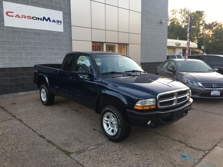 2004 Dodge Dakota 2dr Club Cab 131" WB 4WD Sport, available for sale in Manchester, Connecticut | Carsonmain LLC. Manchester, Connecticut