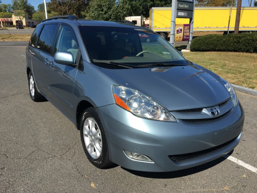 2006 Toyota Sienna 5dr XLE FWD 7-Passenger, available for sale in Hartford , Connecticut | Ledyard Auto Sale LLC. Hartford , Connecticut