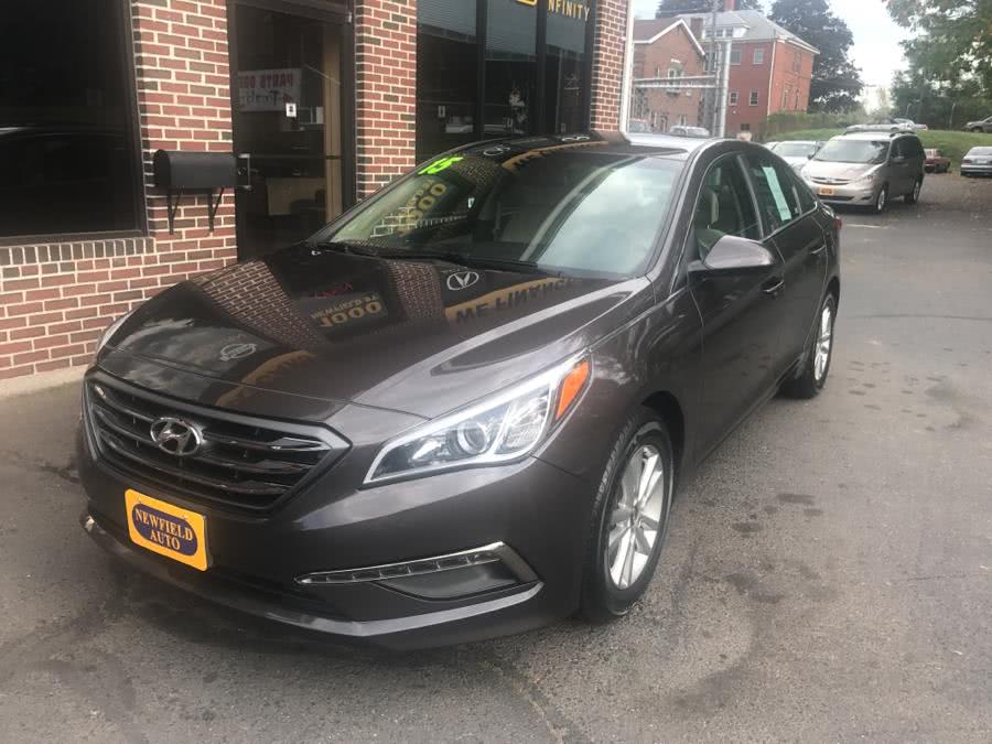 2015 Hyundai Sonata 4dr Sdn 2.4L SE, available for sale in Middletown, Connecticut | Newfield Auto Sales. Middletown, Connecticut