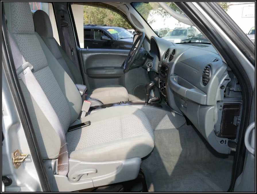 Used Jeep Liberty 4dr Renegade 4WD 2005 | My Auto Inc.. Huntington Station, New York Used Jeep Liberty 4dr Renegade 4WD 2005 | My Auto Inc.. Huntington Station, New York