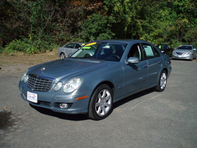 2007 Mercedes-Benz E-Class 4dr Sdn 3.5L 4MATIC, available for sale in Manchester, Connecticut | Vernon Auto Sale & Service. Manchester, Connecticut