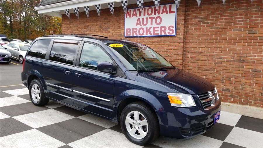 2008 Dodge Grand Caravan 4dr Wgn SXT, available for sale in Waterbury, Connecticut | National Auto Brokers, Inc.. Waterbury, Connecticut