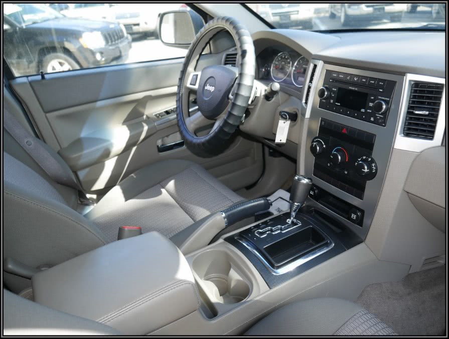 2009 Jeep Grand Cherokee 4WD 4dr Laredo, available for sale in Huntington Station, New York | My Auto Inc.. Huntington Station, New York 2009 Jeep Grand Cherokee 4WD 4dr Laredo, available for sale in Huntington Station, New York | My Auto Inc.. Huntington Station, New York