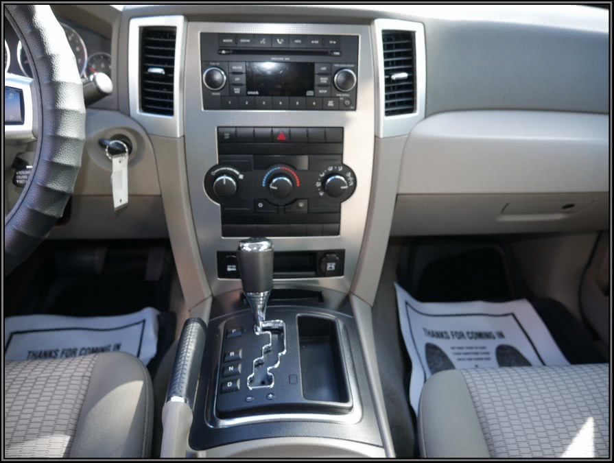 2009 Jeep Grand Cherokee 4WD 4dr Laredo, available for sale in Huntington Station, New York | My Auto Inc.. Huntington Station, New York 2009 Jeep Grand Cherokee 4WD 4dr Laredo, available for sale in Huntington Station, New York | My Auto Inc.. Huntington Station, New York