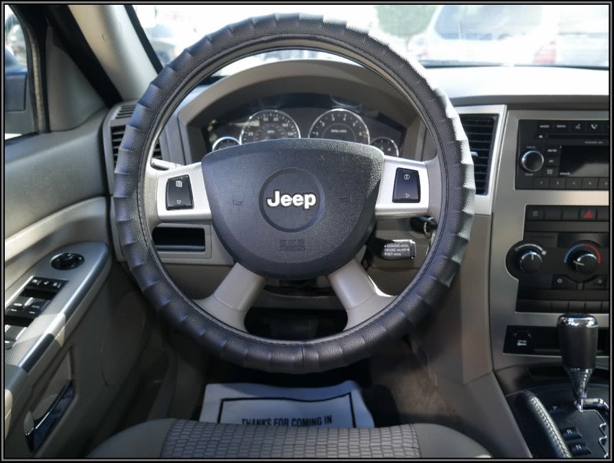 2009 Jeep Grand Cherokee 4WD 4dr Laredo, available for sale in Huntington Station, New York | My Auto Inc.. Huntington Station, New York 2009 Jeep Grand Cherokee 4WD 4dr Laredo, available for sale in Huntington Station, New York | My Auto Inc.. Huntington Station, New York