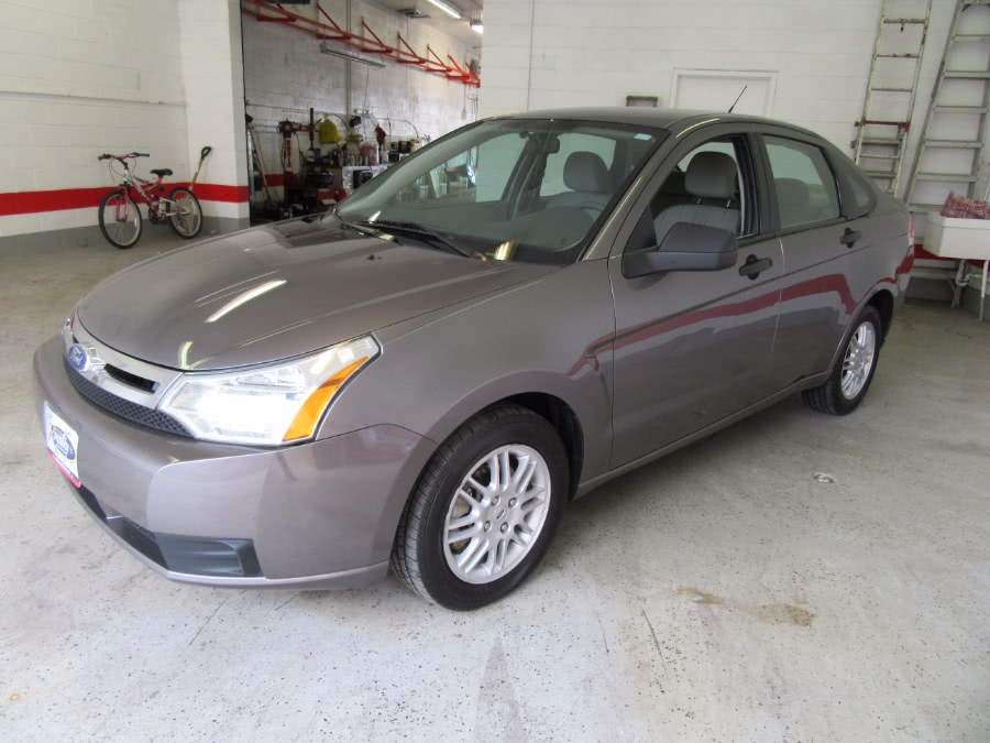 2011 Ford Focus 4dr Sdn SE, available for sale in Little Ferry, New Jersey | Royalty Auto Sales. Little Ferry, New Jersey