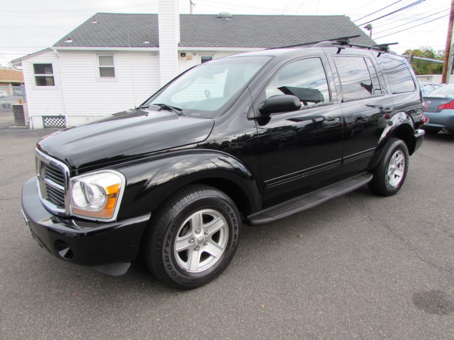 2005 Dodge Durango 4dr 4WD SLT, available for sale in Milford, Connecticut | Chip's Auto Sales Inc. Milford, Connecticut