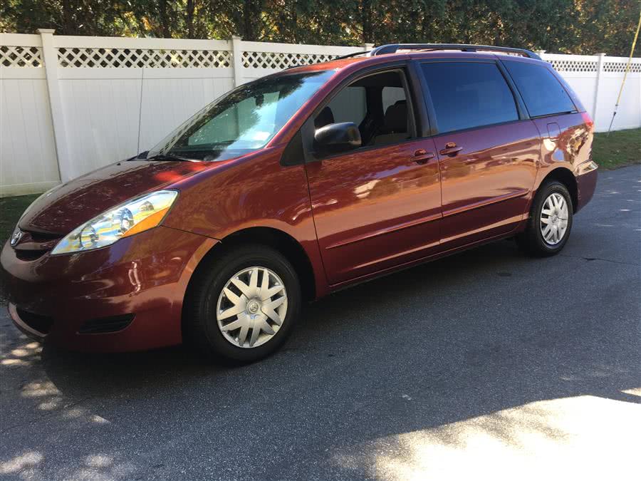 2006 Toyota Sienna LE, available for sale in Bridgeport, Connecticut | CT Auto. Bridgeport, Connecticut