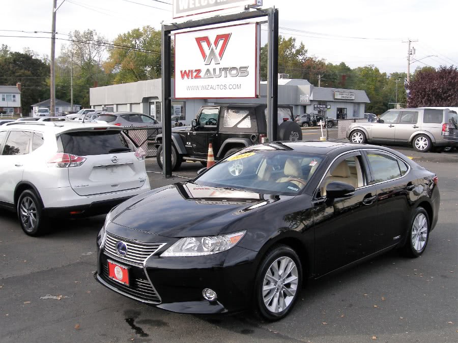 2014 Lexus ES 300h 4dr Sdn Hybrid, available for sale in Stratford, Connecticut | Wiz Leasing Inc. Stratford, Connecticut