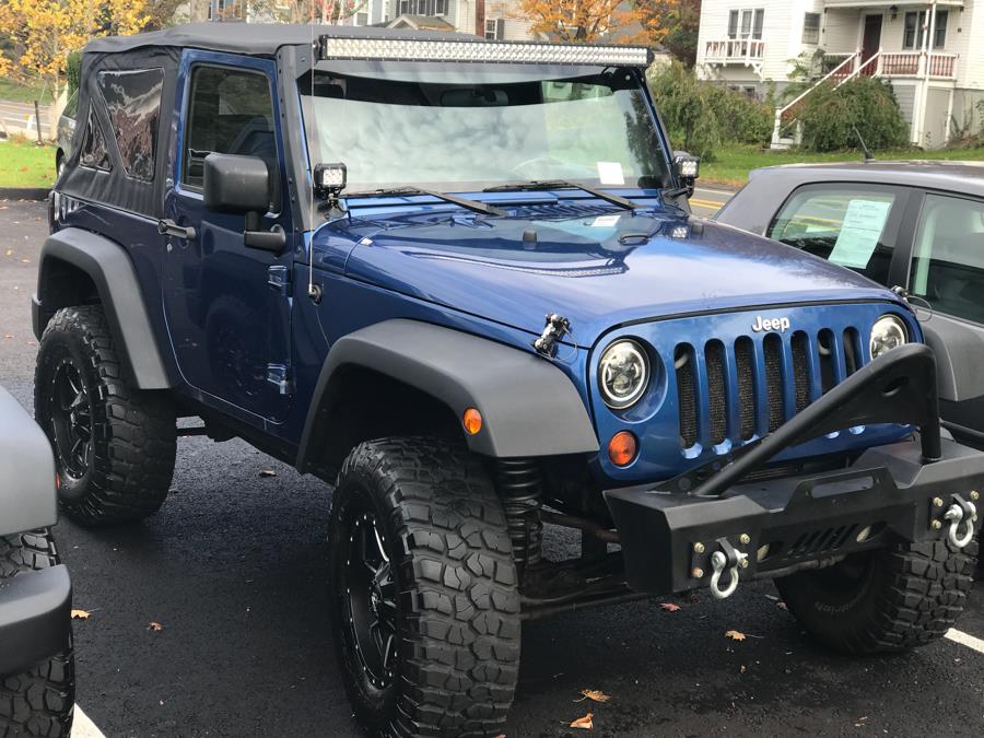 2009 Jeep Wrangler 4WD 2dr X, available for sale in Canton, Connecticut | Lava Motors. Canton, Connecticut