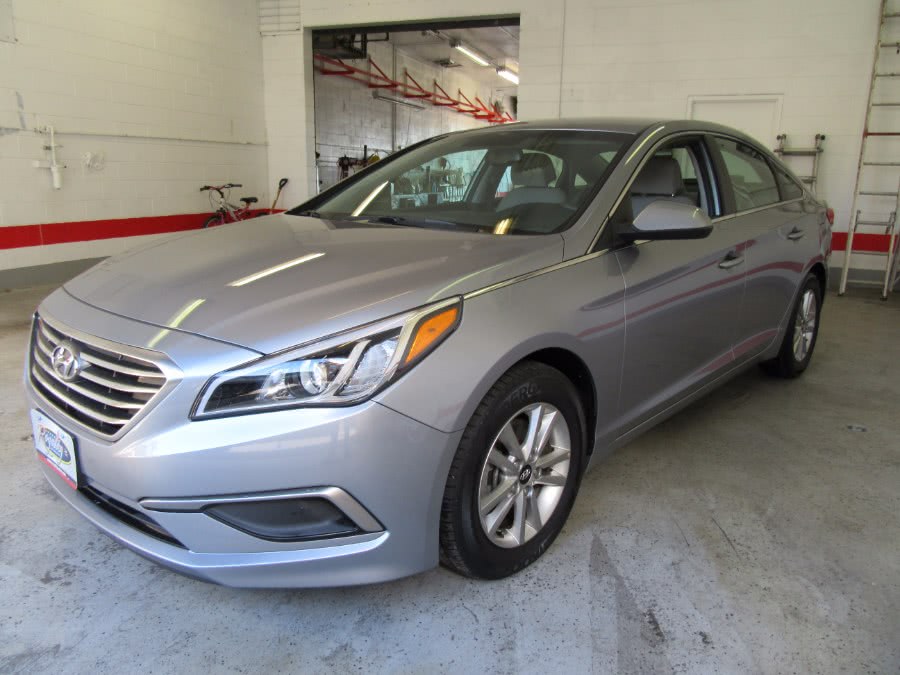 2016 Hyundai Sonata 4dr Sdn 2.4L SE, available for sale in Little Ferry, New Jersey | Royalty Auto Sales. Little Ferry, New Jersey