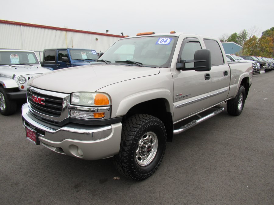 2004 GMC Sierra 2500HD Crew Cab 153" WB 4WD SLE, available for sale in South Windsor, Connecticut | Mike And Tony Auto Sales, Inc. South Windsor, Connecticut