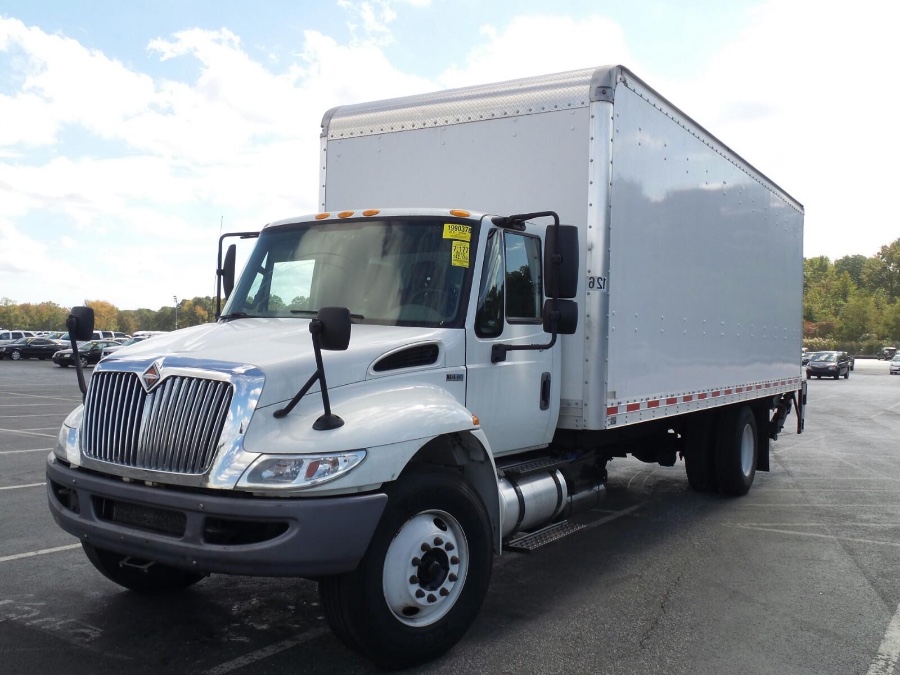 2013 INTERNATIONAL 4300 24FT BOX - MAXON HEAVY DUTY TUCK AWAY LIFT, available for sale in South Amboy, New Jersey | NJ Truck Spot. South Amboy, New Jersey