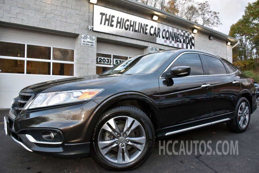 2015 Honda Crosstour 4WD V6 5dr EX-L, available for sale in Waterbury, Connecticut | Highline Car Connection. Waterbury, Connecticut
