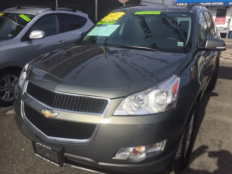 2011 Chevrolet Traverse AWD 4dr LT w/1LT, available for sale in Middle Village, New York | Middle Village Motors . Middle Village, New York