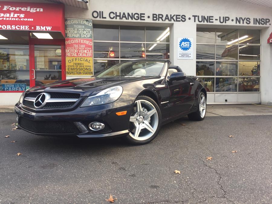2011 Mercedes-Benz SL-Class 2dr Roadster SL550, available for sale in Plainview , New York | Ace Motor Sports Inc. Plainview , New York