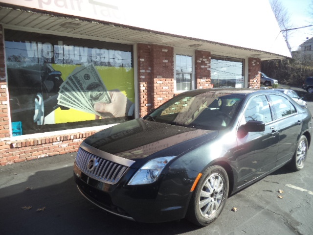 2010 Mercury Milan 4dr Sdn FWD, available for sale in Naugatuck, Connecticut | Riverside Motorcars, LLC. Naugatuck, Connecticut