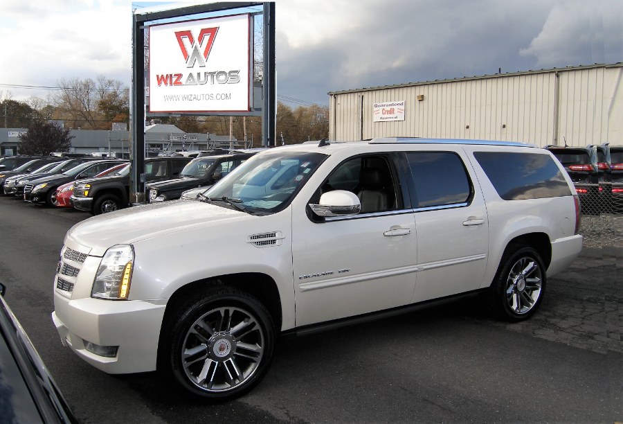 2013 Cadillac Escalade ESV AWD 4dr Premium, available for sale in Stratford, Connecticut | Wiz Leasing Inc. Stratford, Connecticut