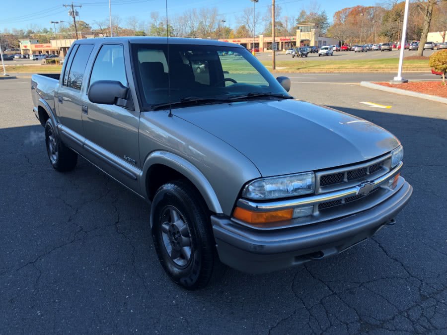 2002 Chevrolet S-10 Crew Cab 123" WB 4WD LS, available for sale in Hartford , Connecticut | Ledyard Auto Sale LLC. Hartford , Connecticut
