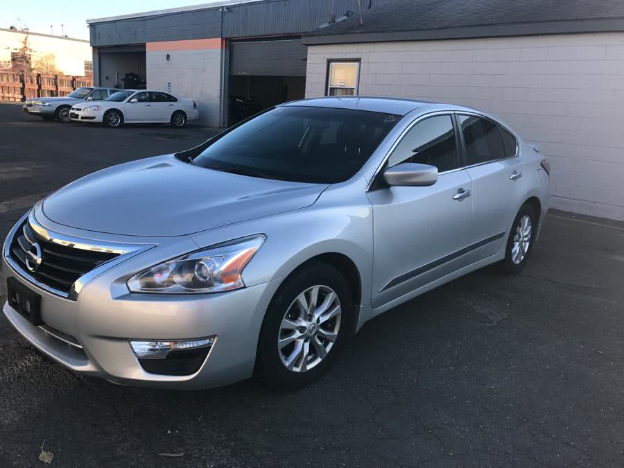 2015 Nissan Altima 4dr Sdn I4 2.5 SL, available for sale in S.Windsor, Connecticut | Empire Auto Wholesalers. S.Windsor, Connecticut