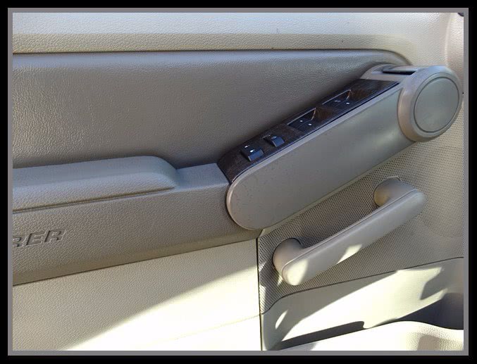 2006 Ford Explorer 4dr 114" WB 4.0L XLT 4WD, available for sale in Huntington Station, New York | My Auto Inc.. Huntington Station, New York 2006 Ford Explorer 4dr 114" WB 4.0L XLT 4WD, available for sale in Huntington Station, New York | My Auto Inc.. Huntington Station, New York