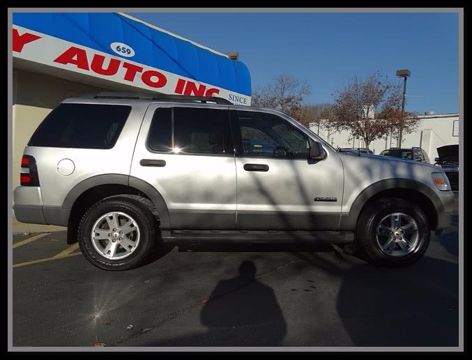 2006 Ford Explorer 4dr 114" WB 4.0L XLT 4WD, available for sale in Huntington Station, New York | My Auto Inc.. Huntington Station, New York 2006 Ford Explorer 4dr 114" WB 4.0L XLT 4WD, available for sale in Huntington Station, New York | My Auto Inc.. Huntington Station, New York