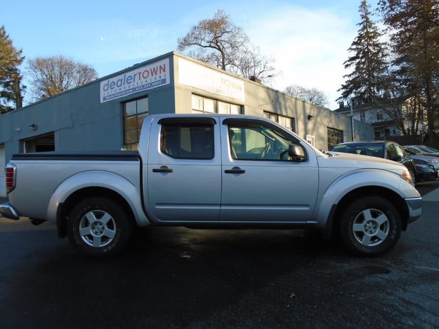 2006 Nissan Frontier SE Crew Cab V6 Auto 4WD, available for sale in Milford, Connecticut | Dealertown Auto Wholesalers. Milford, Connecticut