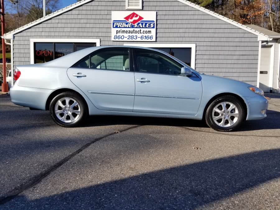 2005 Toyota Camry 4dr Sdn XLE V6 Auto, available for sale in Thomaston, CT