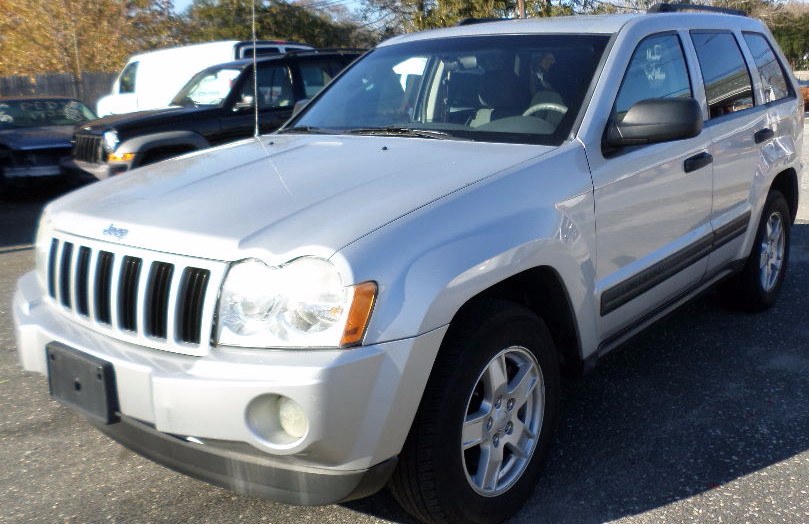 2006 Jeep Grand Cherokee 4dr Laredo 4WD, available for sale in Patchogue, New York | Romaxx Truxx. Patchogue, New York