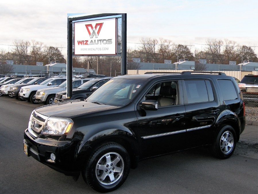 2010 Honda Pilot 4WD 4dr Touring w/Navi, available for sale in Stratford, Connecticut | Wiz Leasing Inc. Stratford, Connecticut