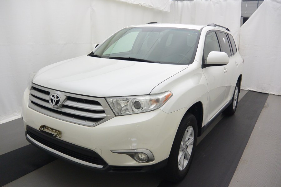 2012 Toyota Highlander 4WD 4dr V6 (Natl), available for sale in Worcester, Massachusetts | Hilario's Auto Sales Inc.. Worcester, Massachusetts
