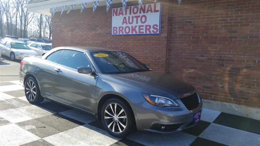 2013 Chrysler 200 2dr Conv S, available for sale in Waterbury, Connecticut | National Auto Brokers, Inc.. Waterbury, Connecticut