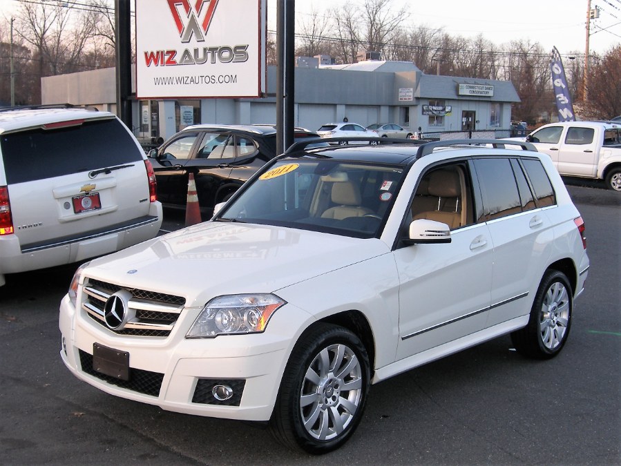 2011 Mercedes-Benz GLK-Class 4MATIC 4dr GLK 350, available for sale in Stratford, Connecticut | Wiz Leasing Inc. Stratford, Connecticut