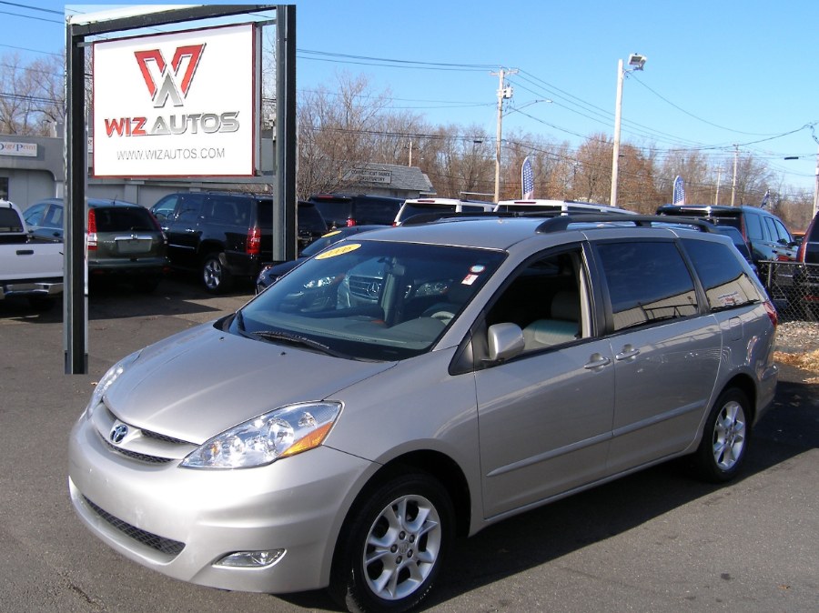 2006 Toyota Sienna 5dr XLE AWD, available for sale in Stratford, Connecticut | Wiz Leasing Inc. Stratford, Connecticut