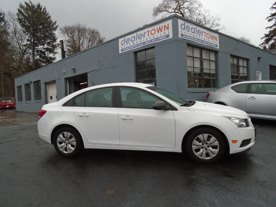 2014 Chevrolet Cruze 4dr Sdn Auto LS, available for sale in Milford, Connecticut | Dealertown Auto Wholesalers. Milford, Connecticut