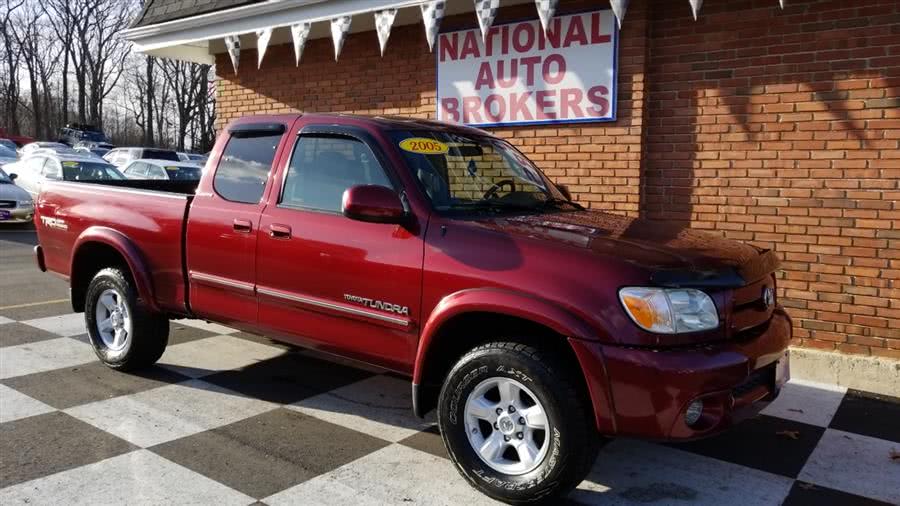 2005 Toyota Tundra LIMITED AccessCab V8 4WD, available for sale in Waterbury, Connecticut | National Auto Brokers, Inc.. Waterbury, Connecticut