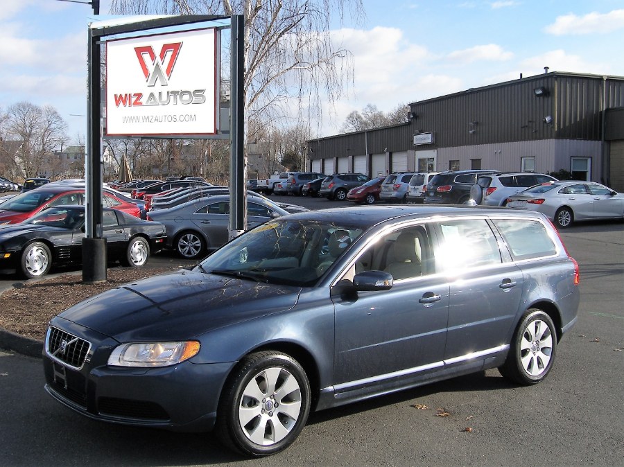 2008 Volvo V70 4dr Wgn w/Snrf, available for sale in Stratford, Connecticut | Wiz Leasing Inc. Stratford, Connecticut