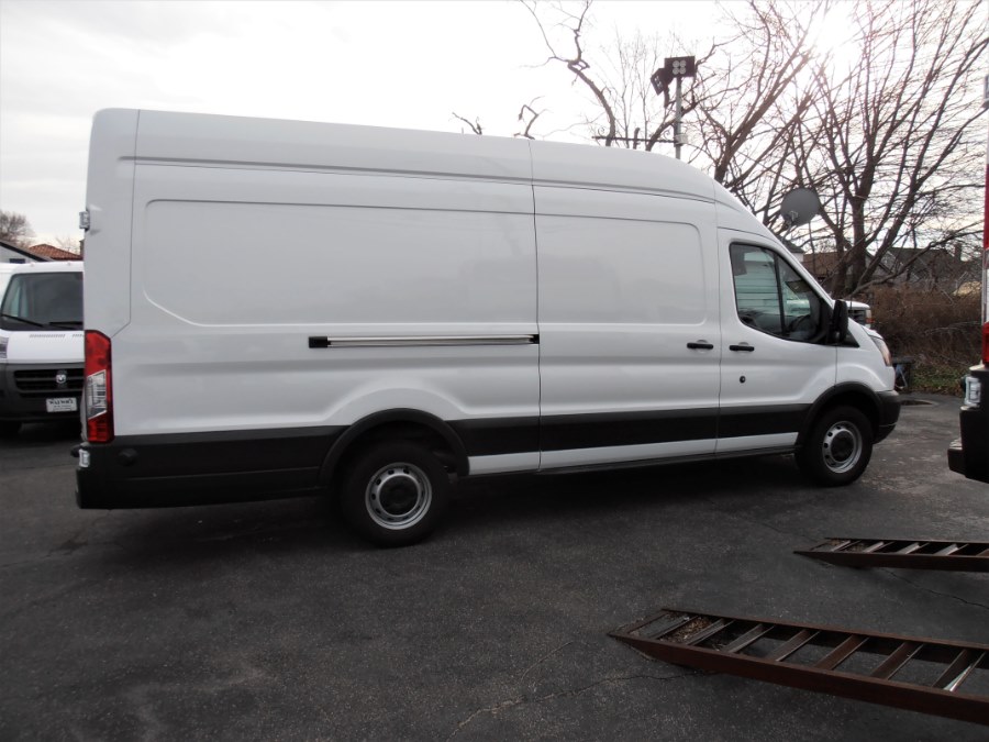 2017 Ford Transit 250 EXTRA LONG T-250 148" EL Hi Rf 9000 GVWR Sliding RH Dr, available for sale in COPIAGUE, New York | Warwick Auto Sales Inc. COPIAGUE, New York