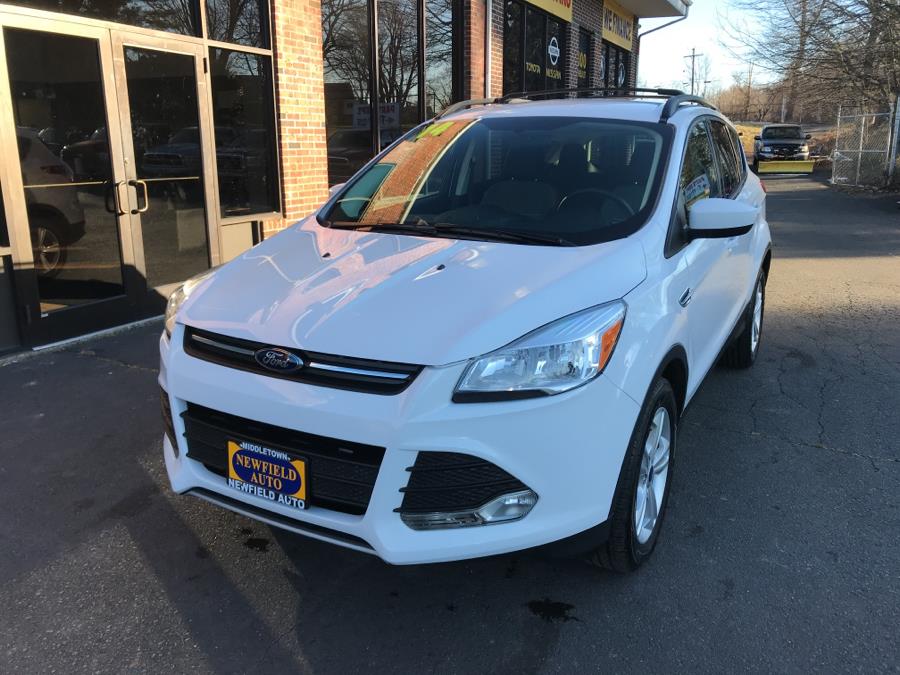 2014 Ford Escape FWD 4dr SE, available for sale in Middletown, Connecticut | Newfield Auto Sales. Middletown, Connecticut