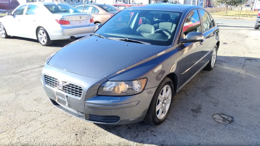 2007 Volvo S40 4dr Sdn 2.4L MT FWD w/Snrf, available for sale in Springfield, Massachusetts | Absolute Motors Inc. Springfield, Massachusetts