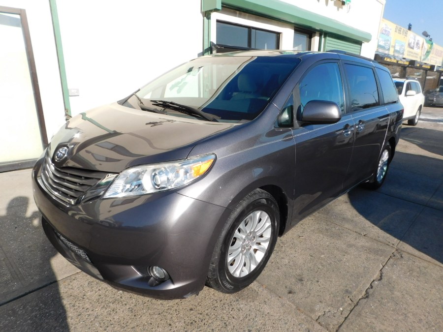 2011 Toyota Sienna 5dr 8-Pass Van V6 XLE FWD (Natl), available for sale in Woodside, New York | Pepmore Auto Sales Inc.. Woodside, New York