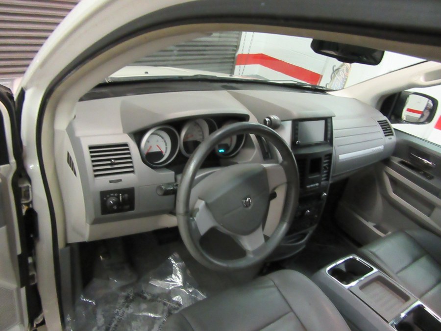 2008 Dodge Grand Caravan 4dr Wgn SXT, available for sale in Little Ferry, New Jersey | Victoria Preowned Autos Inc. Little Ferry, New Jersey 2008 Dodge Grand Caravan 4dr Wgn SXT, available for sale in Little Ferry, New Jersey | Victoria Preowned Autos Inc. Little Ferry, New Jersey