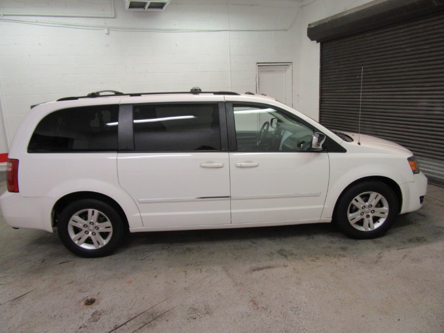 2008 Dodge Grand Caravan 4dr Wgn SXT, available for sale in Little Ferry, New Jersey | Victoria Preowned Autos Inc. Little Ferry, New Jersey 2008 Dodge Grand Caravan 4dr Wgn SXT, available for sale in Little Ferry, New Jersey | Victoria Preowned Autos Inc. Little Ferry, New Jersey