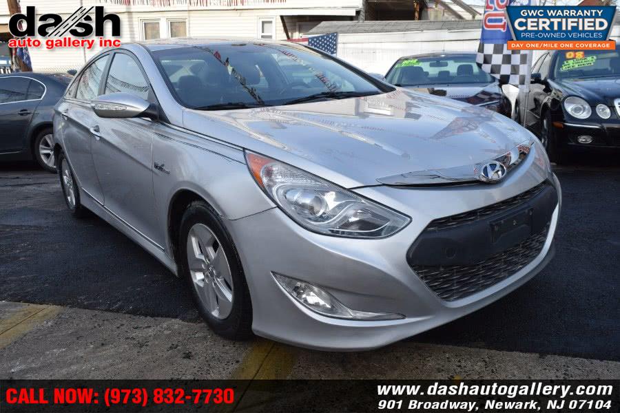 2012 Hyundai Sonata 4dr Sdn 2.4L Auto Hybrid, available for sale in Newark, New Jersey | Dash Auto Gallery Inc.. Newark, New Jersey