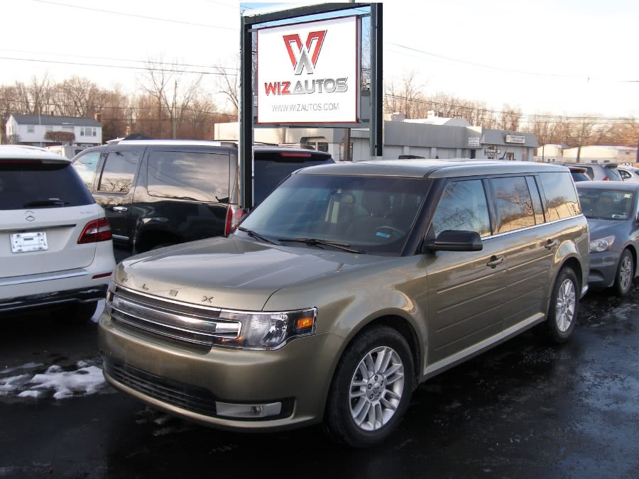2014 Ford Flex 4dr SEL AWD, available for sale in Stratford, Connecticut | Wiz Leasing Inc. Stratford, Connecticut