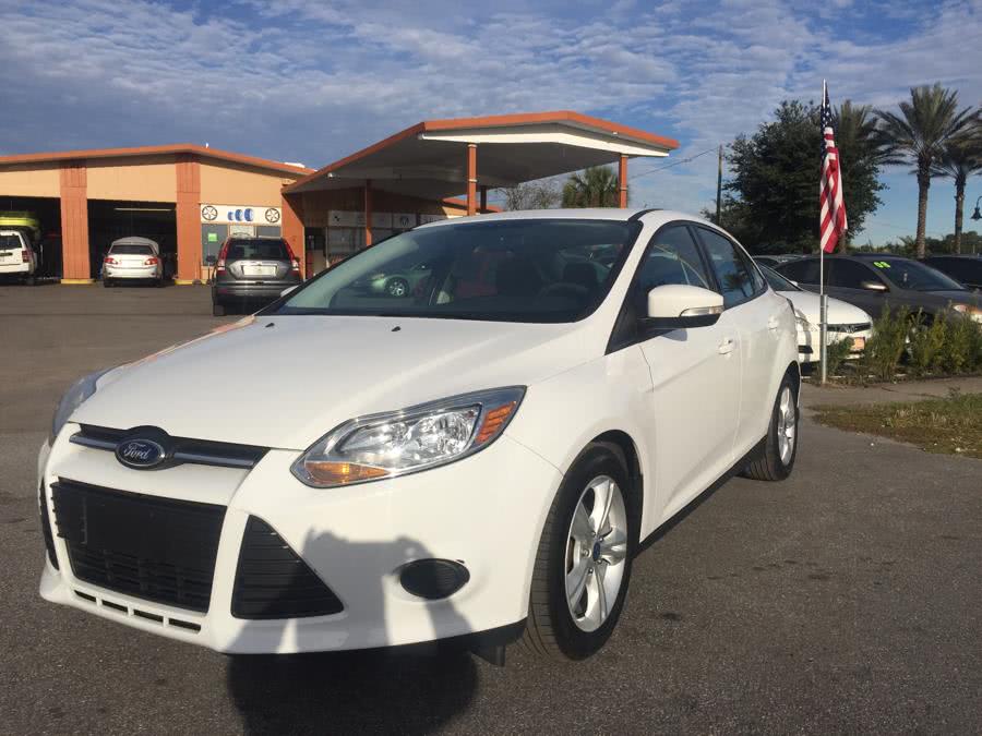2014 Ford Focus 4dr Sdn SE, available for sale in Kissimmee, Florida | Central florida Auto Trader. Kissimmee, Florida