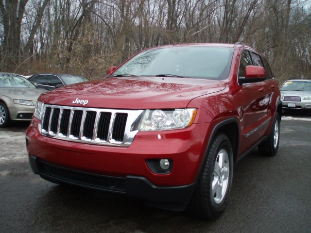 2011 Jeep Grand Cherokee 4WD 4dr Laredo, available for sale in Manchester, Connecticut | Vernon Auto Sale & Service. Manchester, Connecticut