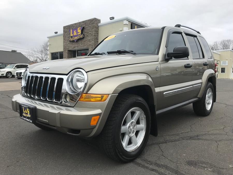 2006 Jeep Liberty 4dr Limited 4WD, available for sale in Plantsville, Connecticut | L&S Automotive LLC. Plantsville, Connecticut