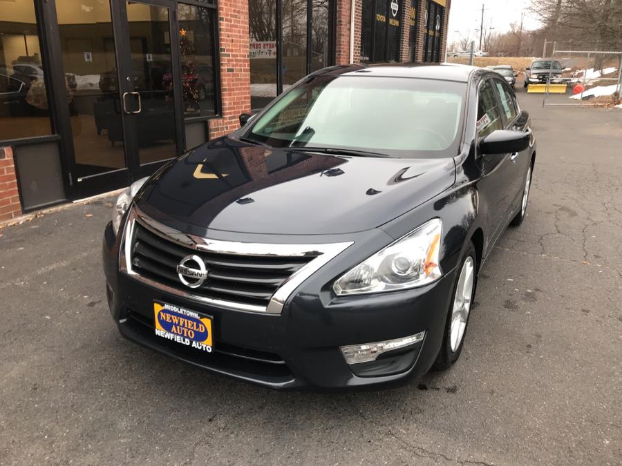2013 Nissan Altima 4dr Sdn I4 2.5 SV, available for sale in Middletown, Connecticut | Newfield Auto Sales. Middletown, Connecticut