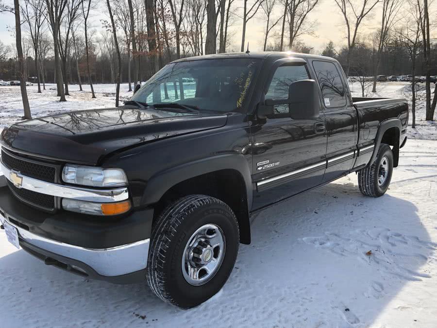 2001 Chevrolet Silverado 2500HD Ext Cab 143.5" WB 4WD LT, available for sale in New Britain, Connecticut | Central Auto Sales & Service. New Britain, Connecticut